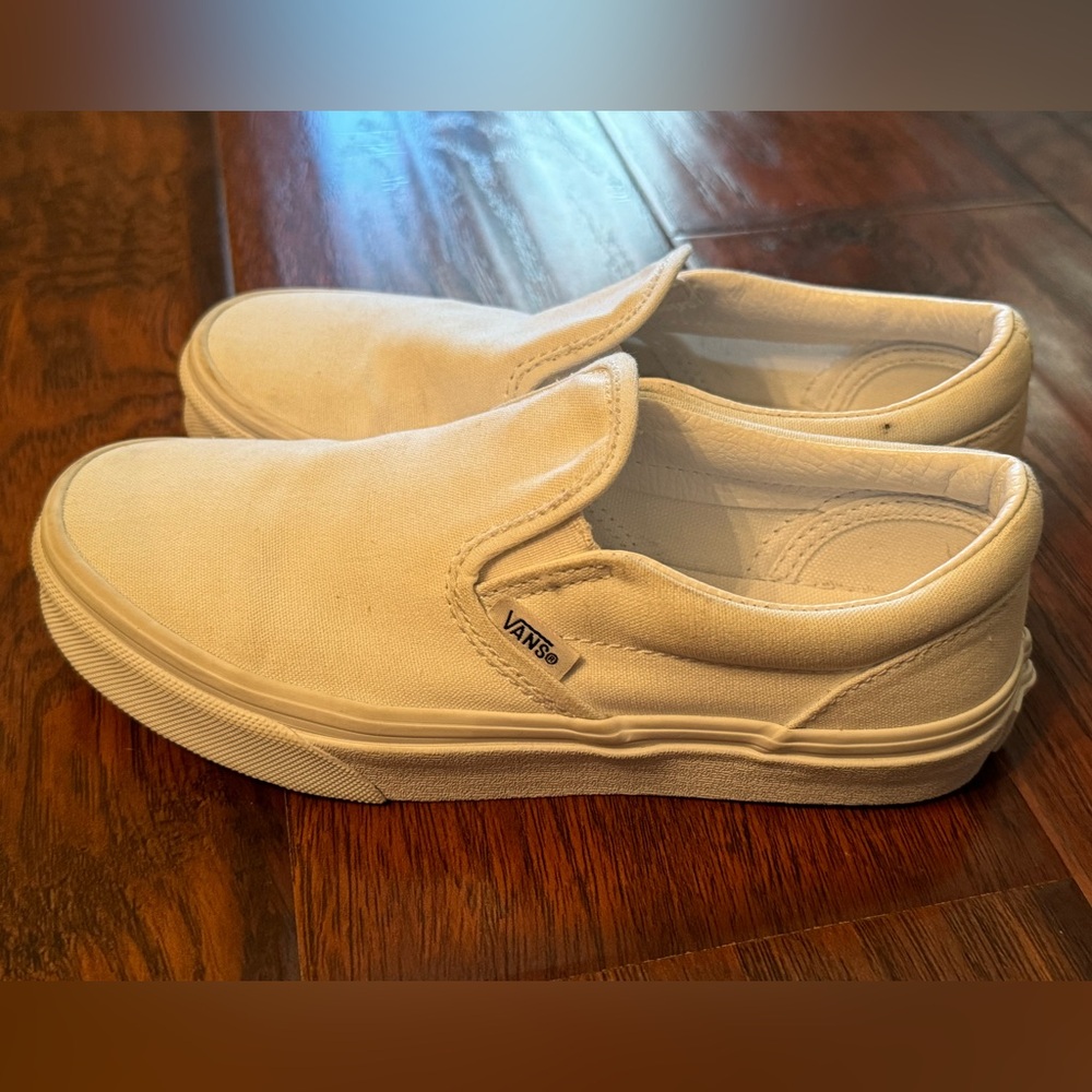 Girls Youth 3 White Vans Like New